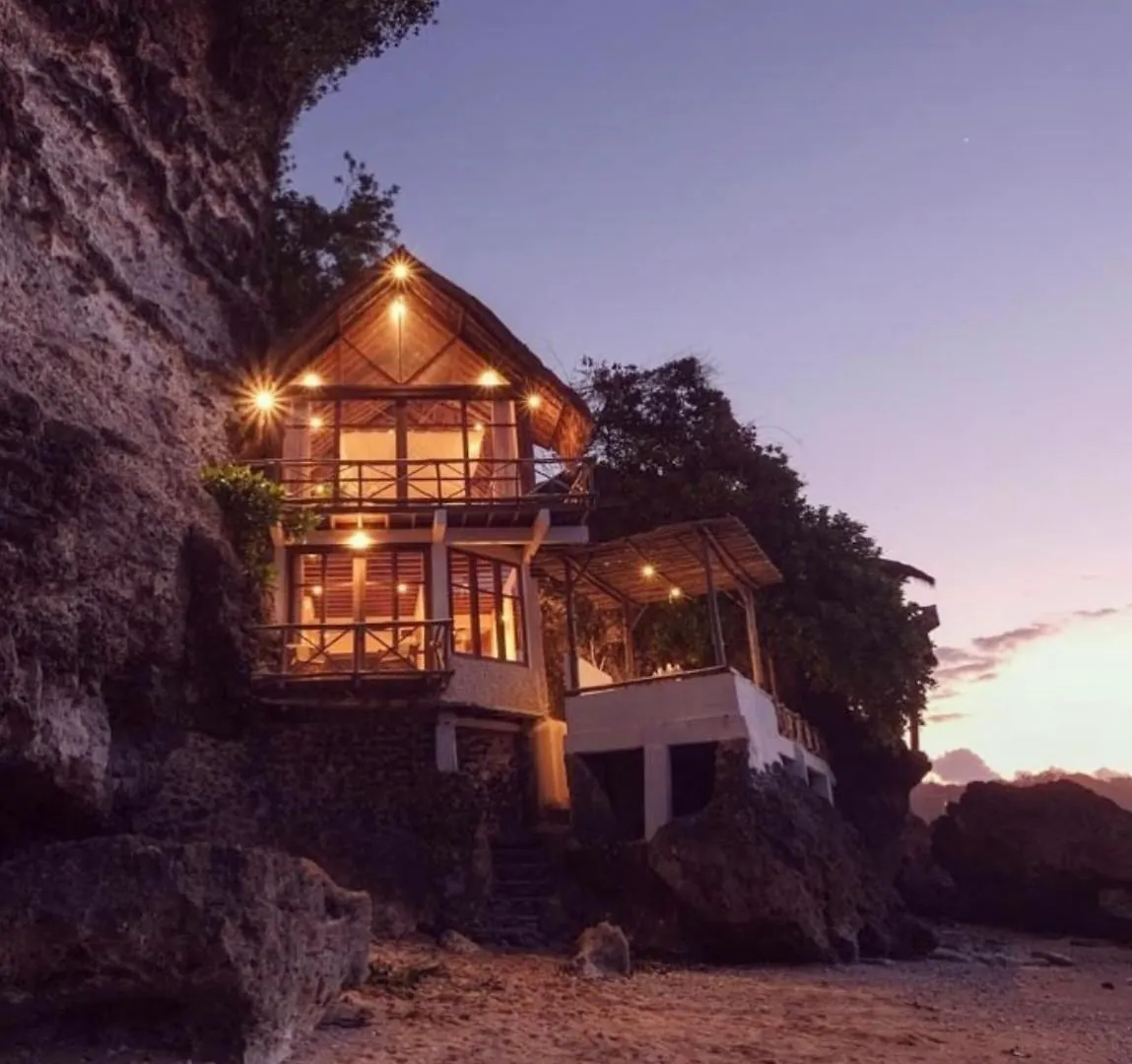 Uluwatu Surf Shack Villa